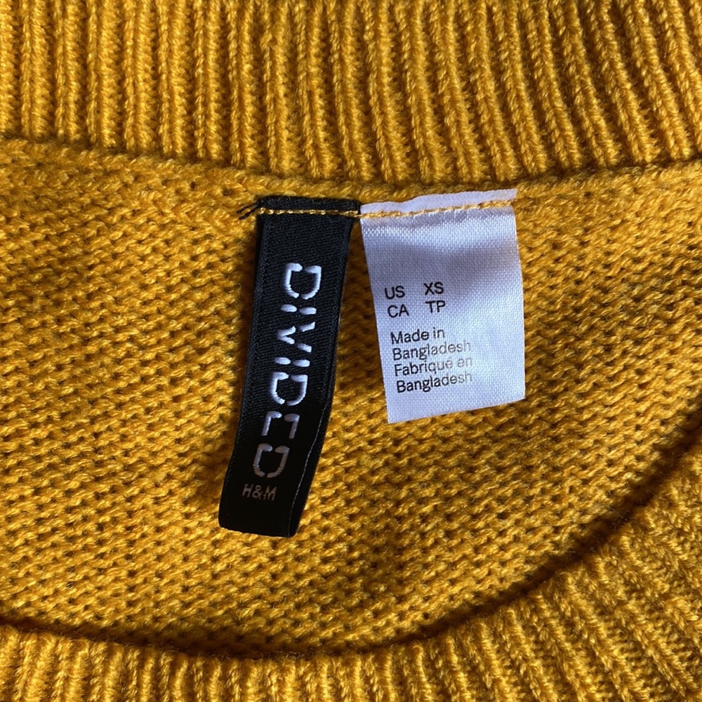 Yellow Divide Sweater - Picture 4 of 4